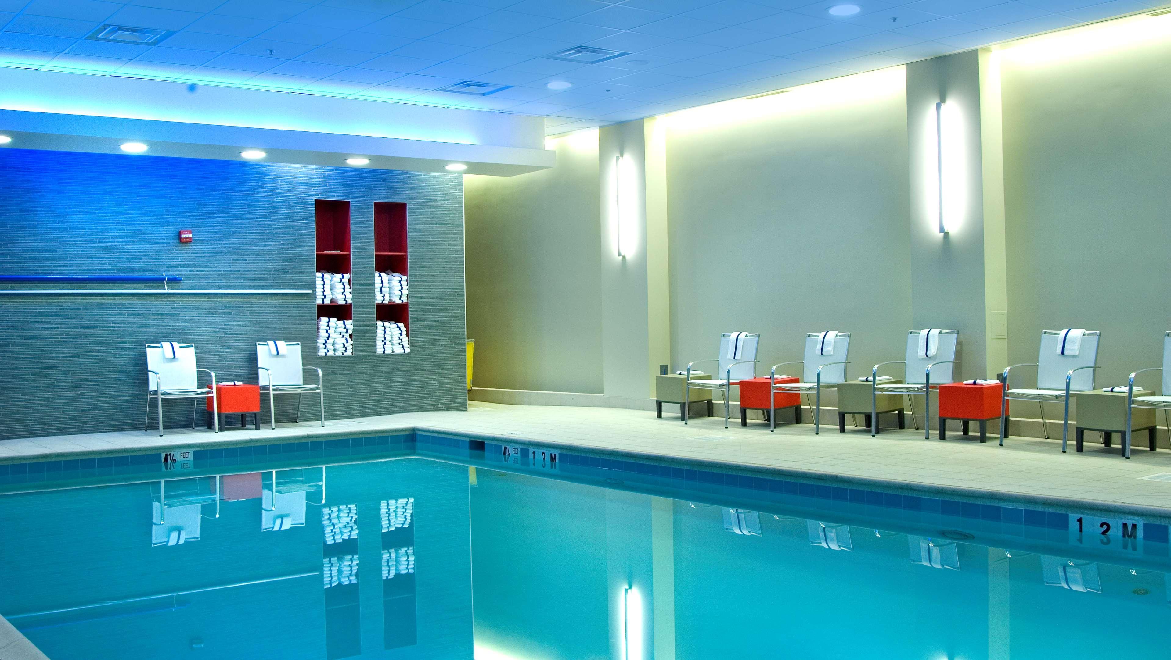 Embassy Suites By Hilton Alexandria Old Town Tiện nghi bức ảnh