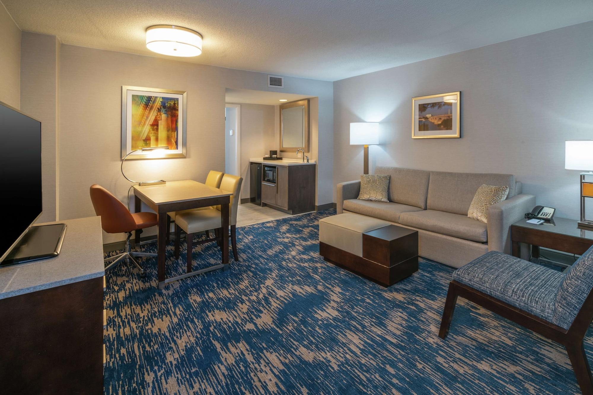 Embassy Suites By Hilton Alexandria Old Town Ngoại thất bức ảnh