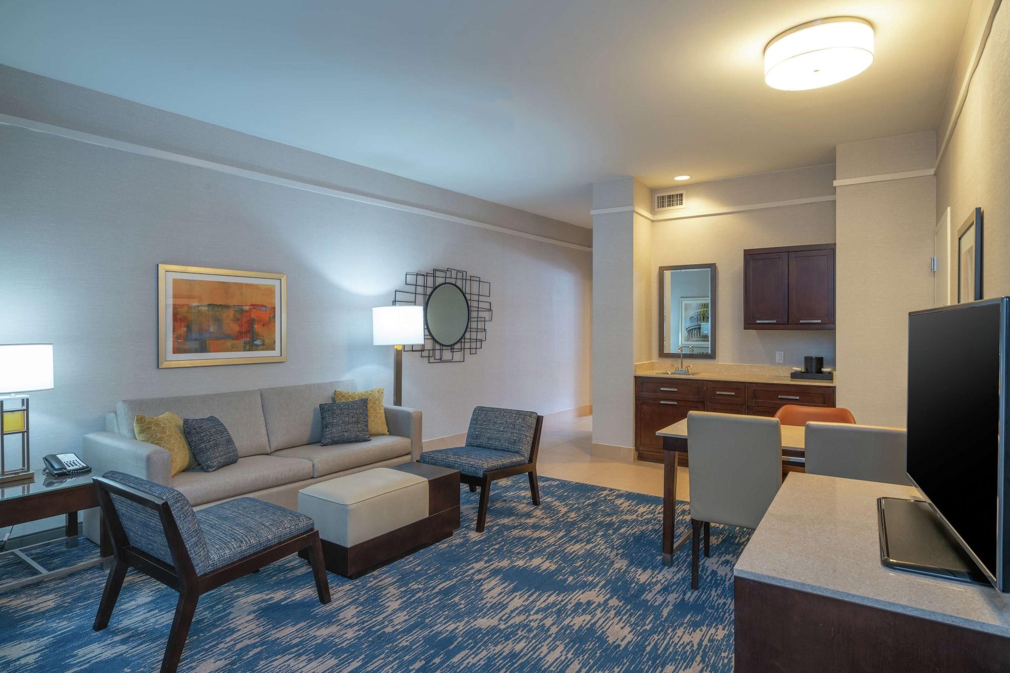 Embassy Suites By Hilton Alexandria Old Town Ngoại thất bức ảnh