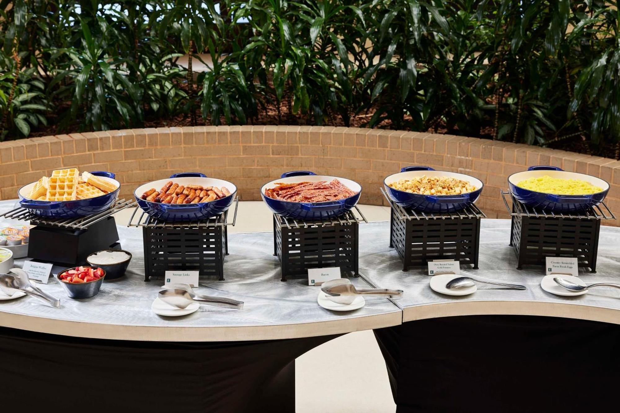 Embassy Suites By Hilton Alexandria Old Town Ngoại thất bức ảnh