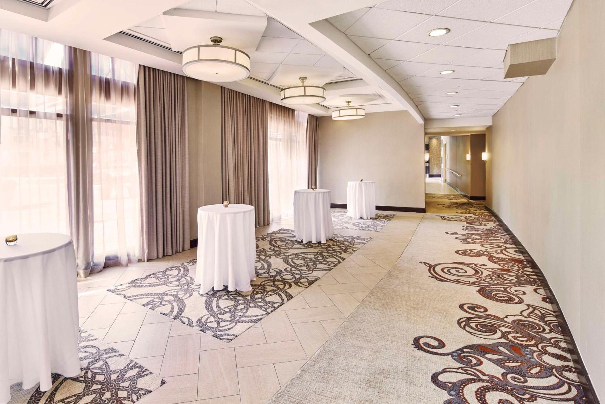 Embassy Suites By Hilton Alexandria Old Town Ngoại thất bức ảnh